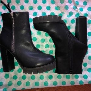 Women’s Ankle Dress Booties